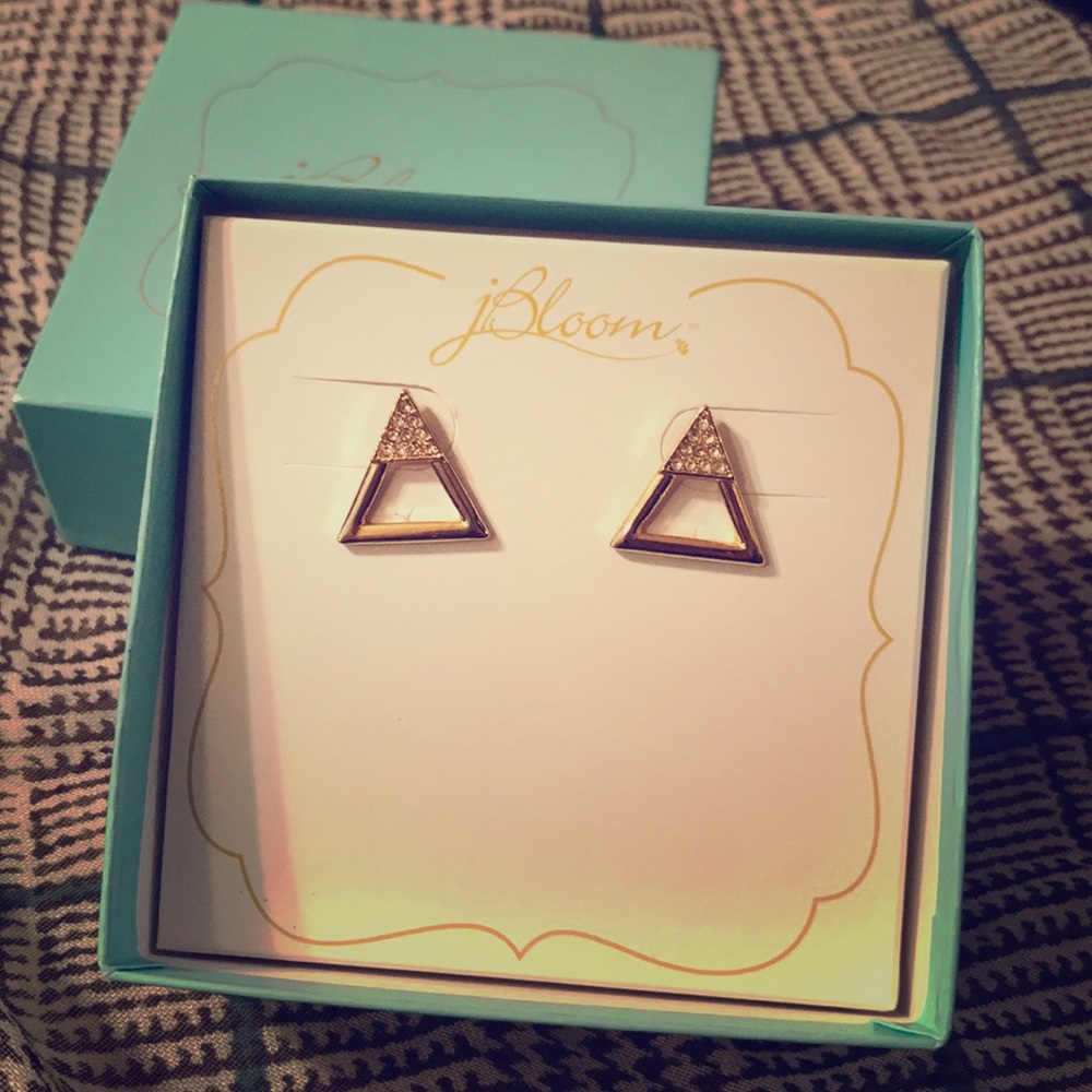 jBloom earrings pyramid shape